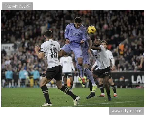 皇马主场激战瓦伦西亚巅峰对决再现西甲豪门荣耀争锋时刻