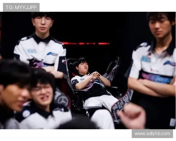 JDG战队对决WBG,强强对话谁能在LPL赛季中脱颖而出 JDG战队对决WBG,强强对话谁能在LPL赛季中脱颖而出