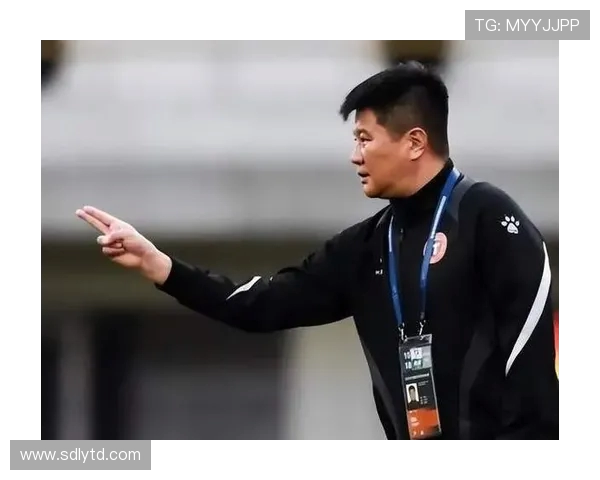 李金羽从射手到主帅的蜕变之路展现中国足球奋斗与坚守精神
