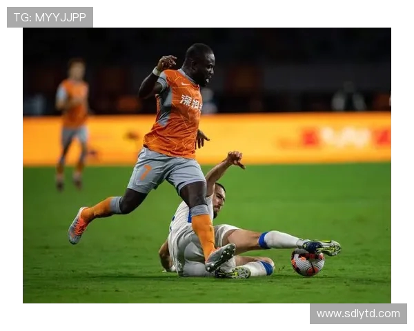 聚焦足球：深圳足球队的战术话题